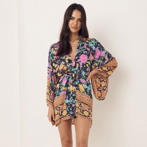 NEW NWT Spell & The Gypsy Butterfly Short Robe Firefly Print Kimono Sleeves M/L - Picture 2 of 15